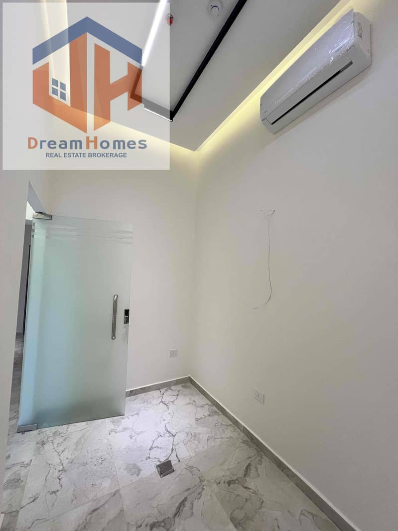 4 d5b3c8a0-226d-41f2-96a8-e225d9ef6831. jpg