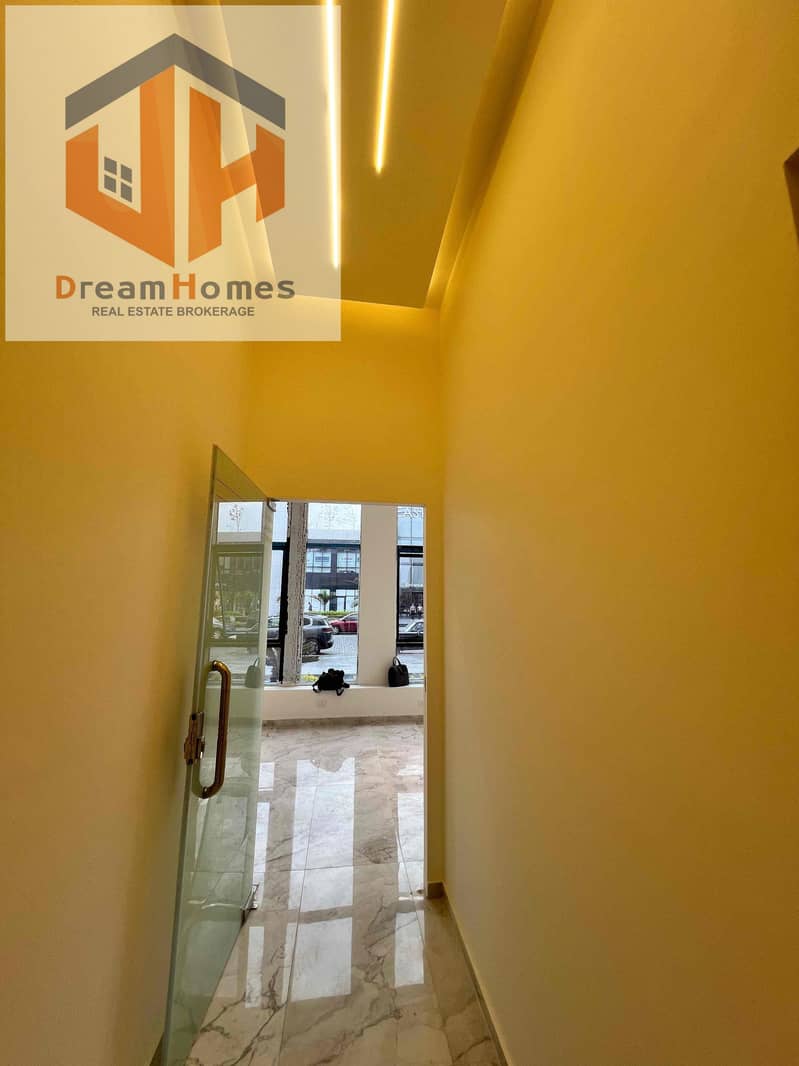 7 8fafc187-3fdd-4785-8d1a-f552a58db73c. jpg