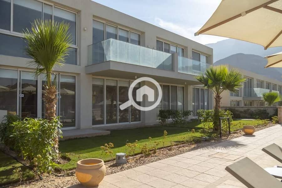 2 1d84a287-b5db-481c-ab03-1622d5d75b00. jpg