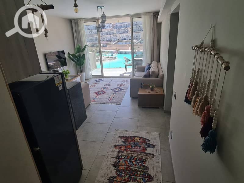 8 431ff3c4-f7ff-49af-aa88-192e82f191ff. jpg