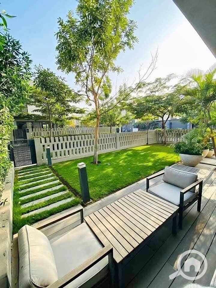 9 469818798_1251901779433274_1728324214459170257_n. jpg