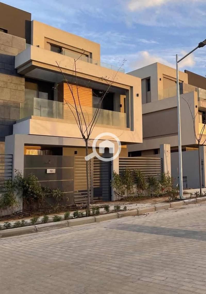 4 WhatsApp Image 2025-10-21 at 12.05. 41 PM. jpeg