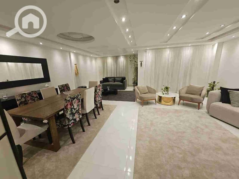 8 motion_photo_1914357834761203026. jpg