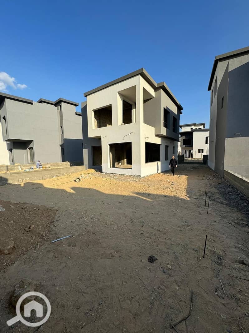 4 WhatsApp Image 2025-09-28 at 10.14. 34 (1). jpeg