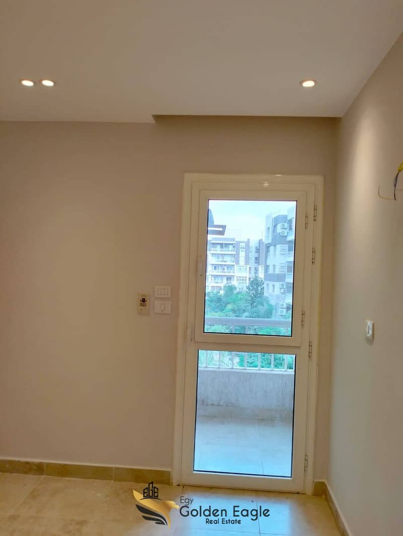 8 572908291_1495751631655364_6793226405136585483_n. jpg