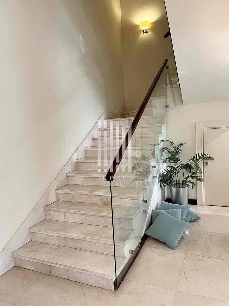 2 bf276674-0010-424b-85ba-f9f3893ad391. jpg