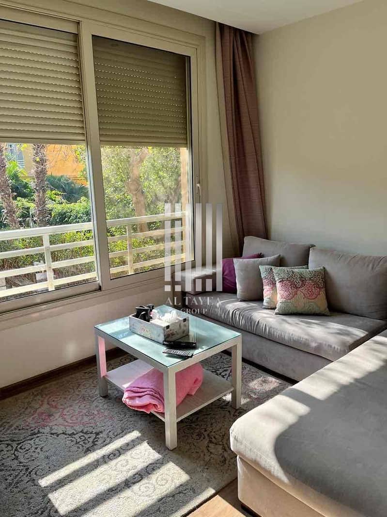 10 87018f3a-5b57-44e8-8ccb-1a3a0bb80eb9. jpg