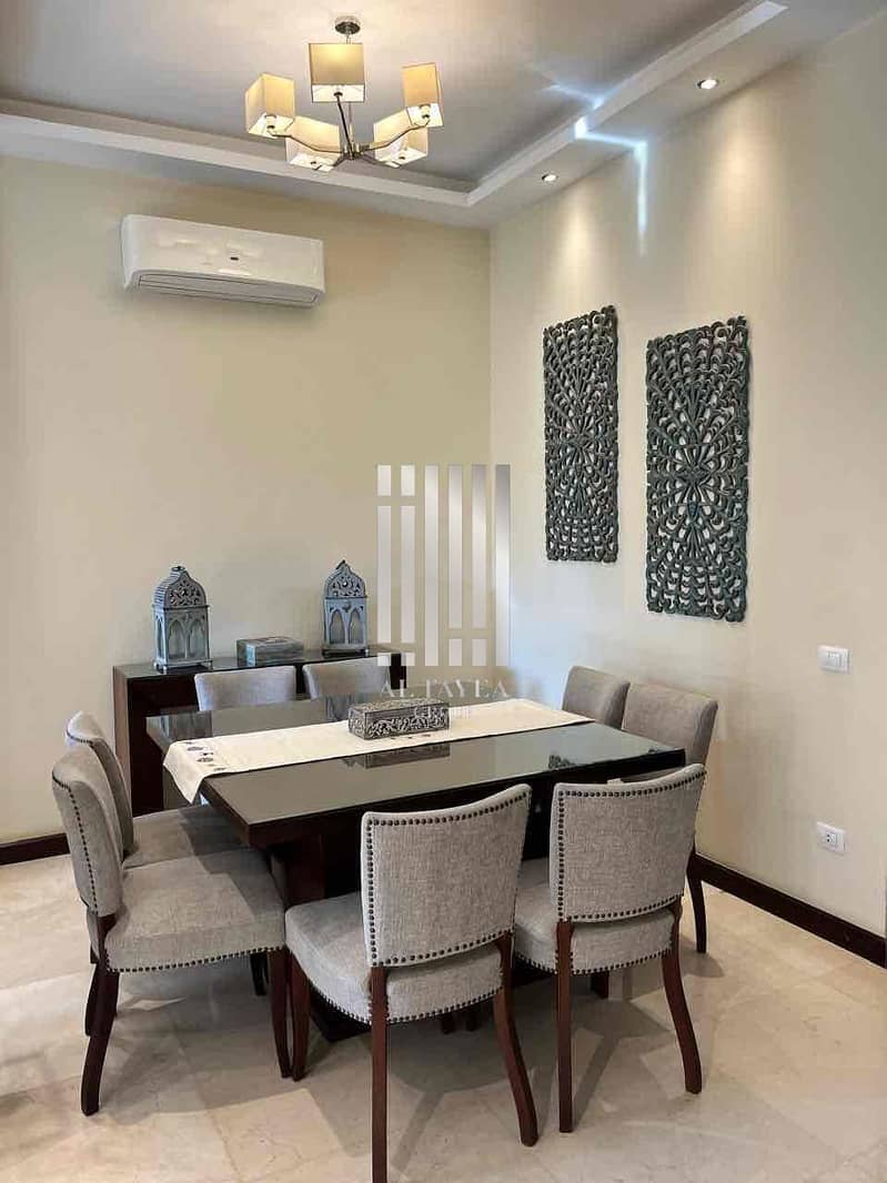 12 a32a6e35-ea36-4b79-aeb4-aa80e91f5404. jpg