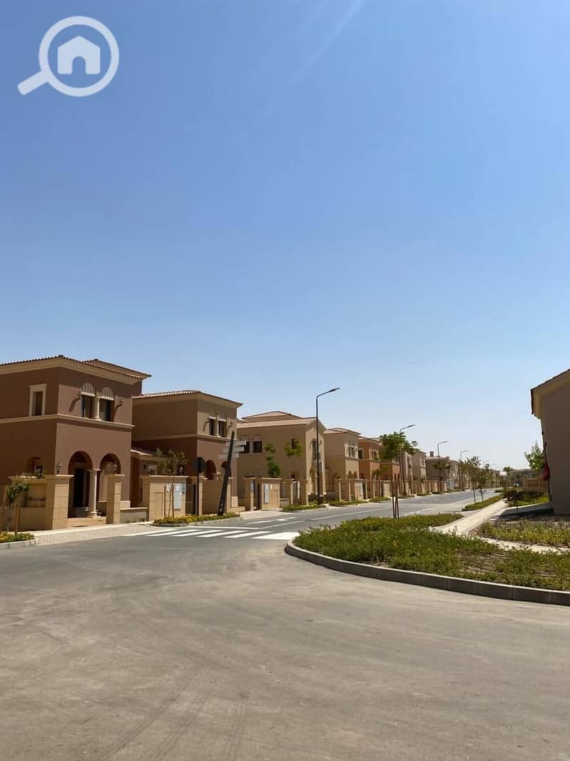 5 544924056_1074033208140846_8383988271346179636_n. jpg