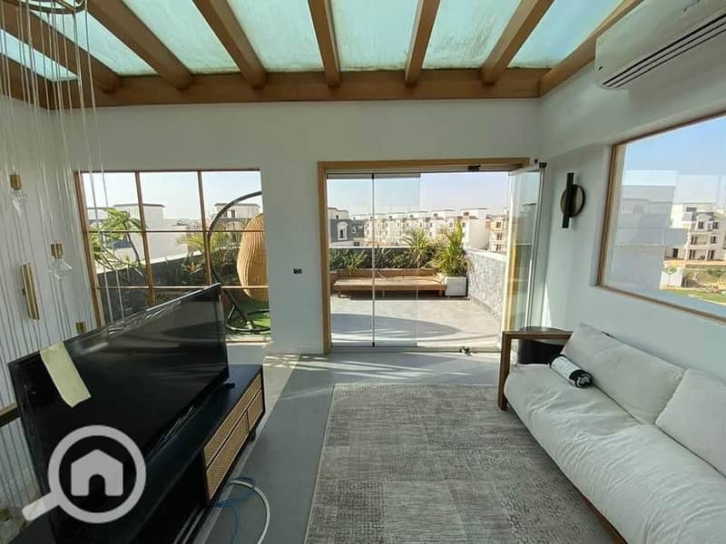 9 88172ff1-381d-473a-8473-89939bf869f2. jpeg