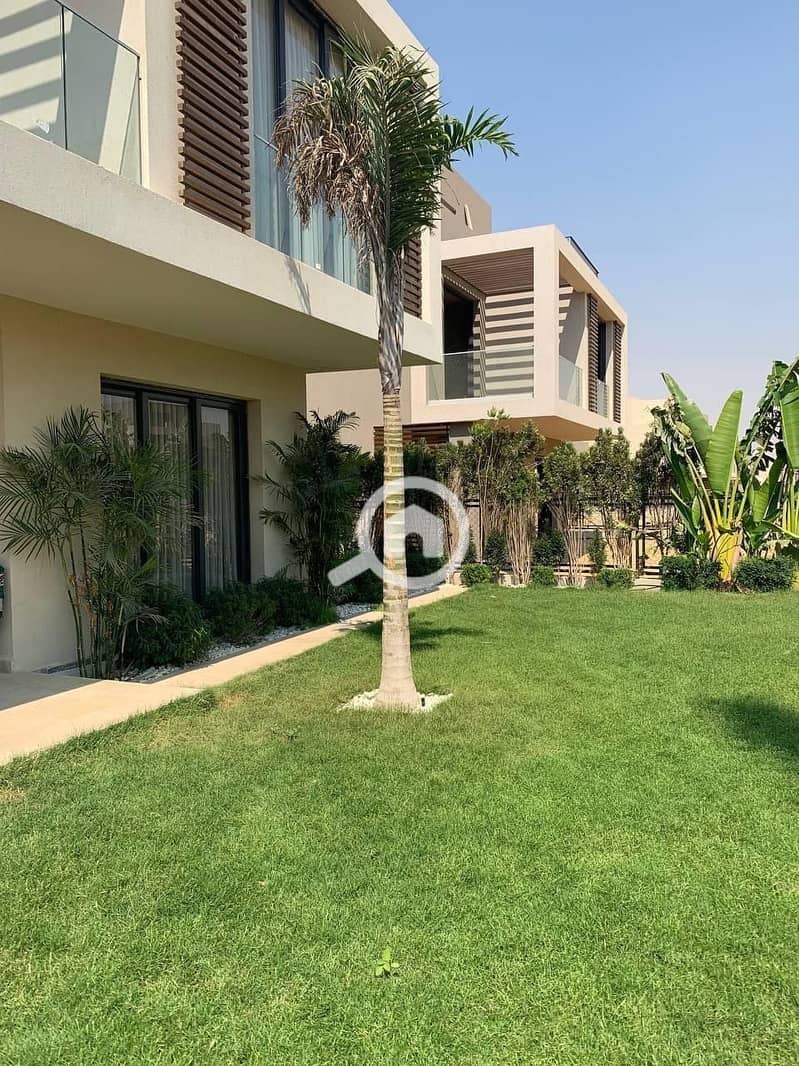 3 2d57b60e-049f-4efa-84b1-f14002eec477. jpg