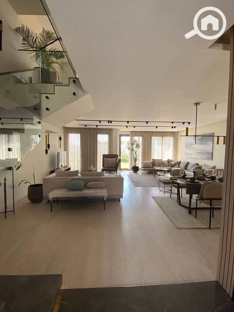 4 ce884359-2f26-4a61-9de4-5b362ab055dc. jpg