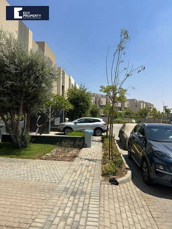 3 _files_feb7225d-e3b7-4d22-87df-3e0c601e5ae7. jpeg