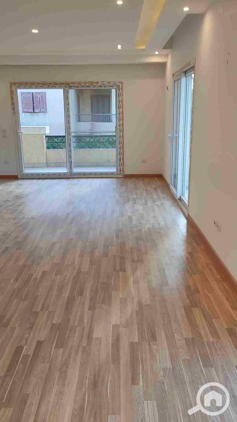 1000272171. jpg 1000272171. jpg