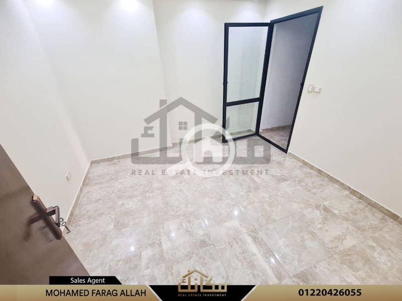 4 c6cbe8c1-1671-4926-b0d6-3a2cae4d8356. jpg