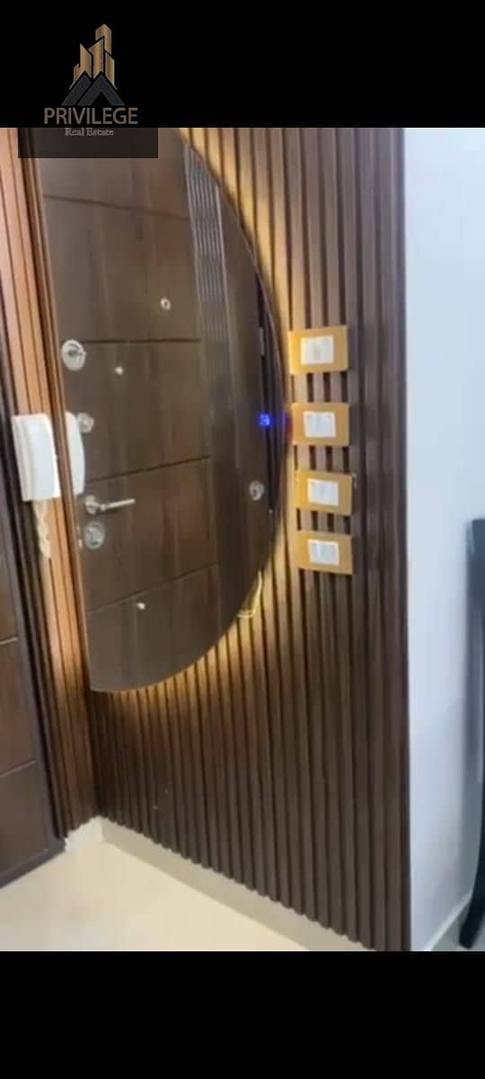 8 WhatsApp Image 2025-10-28 at 23.10. 19. jpeg