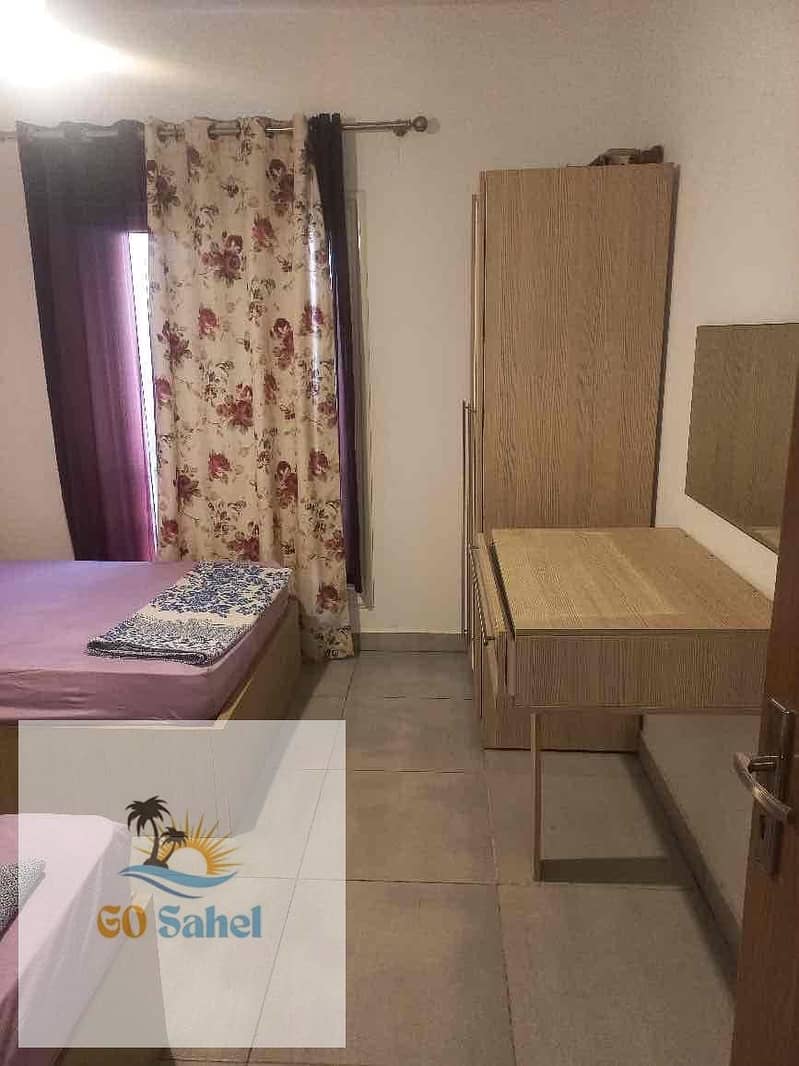 10 58c05ed6-8216-441b-aa2f-1d413a169bad. jpg