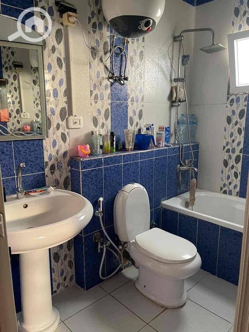 9 18fa1ef6-c738-49c5-bb24-6fff5efb541c. jpg