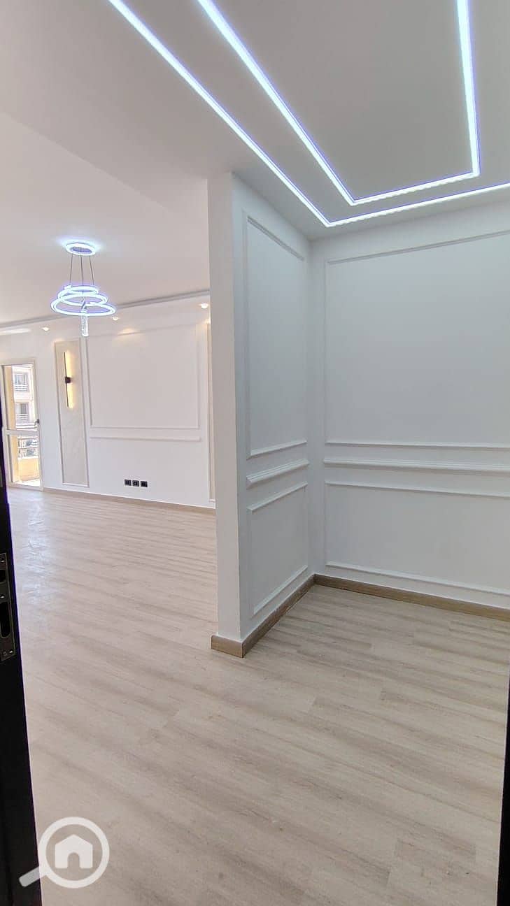 9 WhatsApp Image 2025-10-28 at 5.12. 49 PM. jpeg