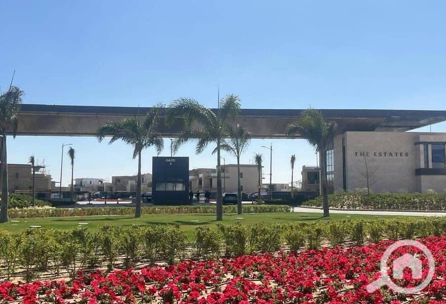 8 WhatsApp Image 2025-10-28 at 23.30. 24 (2). jpeg