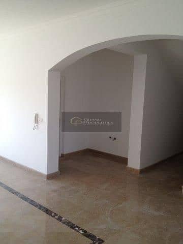 8 ee04e02f-9304-4064-8bdd-ff1e6dfd2a8d. jpg