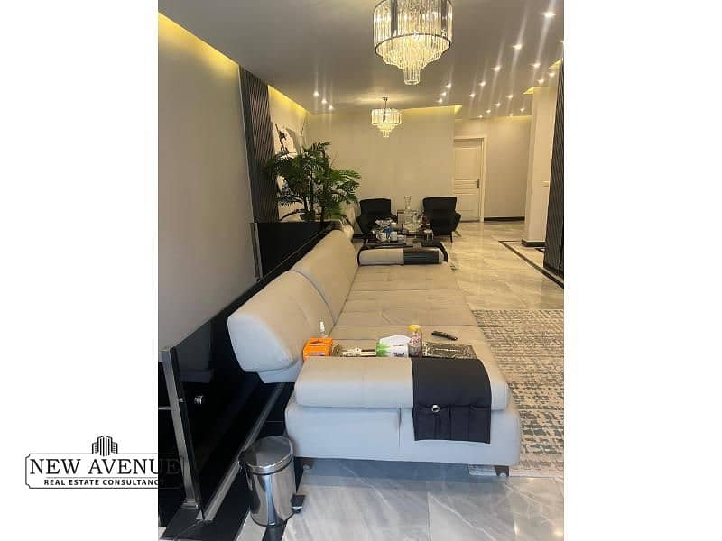 4 WhatsApp Image 2025-10-22 at 12.11. 39 PM. jpg