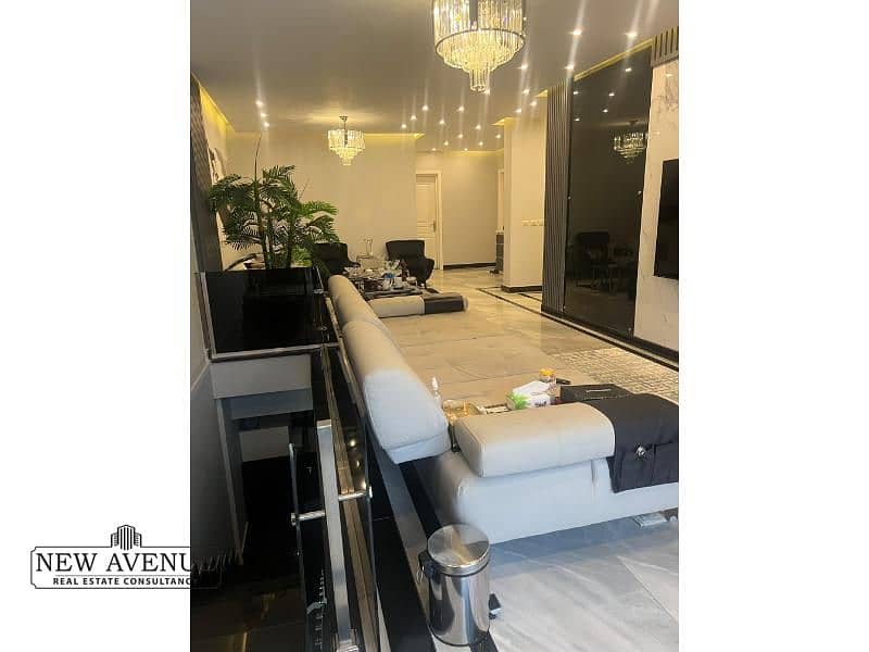 5 WhatsApp Image 2025-10-22 at 12.11. 40 PM. jpg