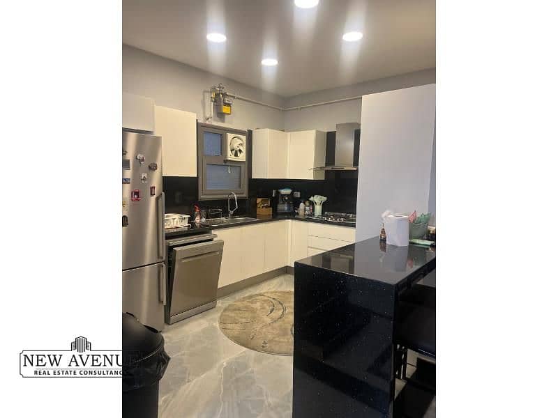 10 WhatsApp Image 2025-10-22 at 12.11. 43 PM. jpg