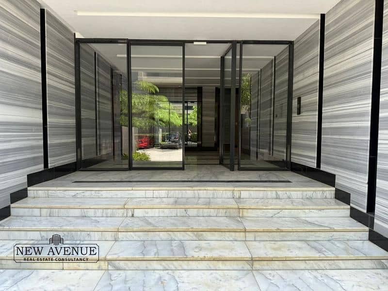 2 WhatsApp Image 2025-10-21 at 6.00. 55 PM. jpg