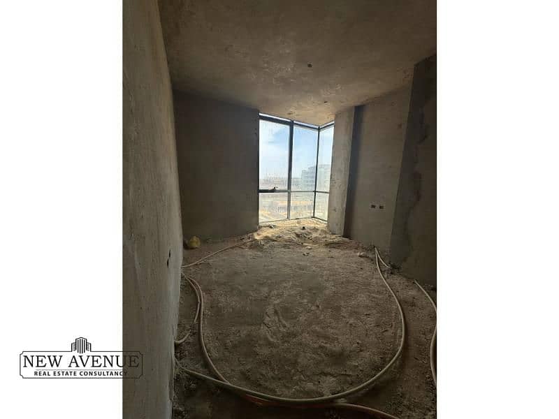 4 WhatsApp Image 2025-10-21 at 6.00. 56 PM (1). jpg