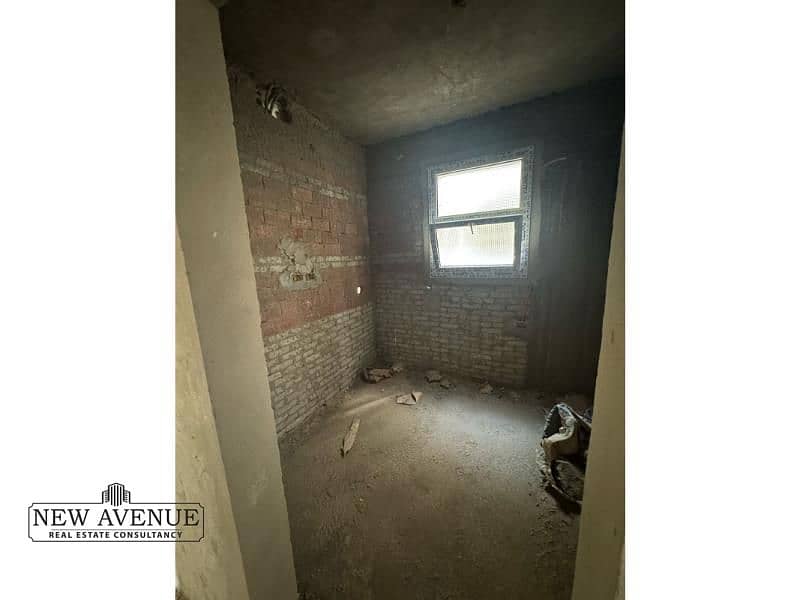 5 WhatsApp Image 2025-10-21 at 6.00. 56 PM. jpg