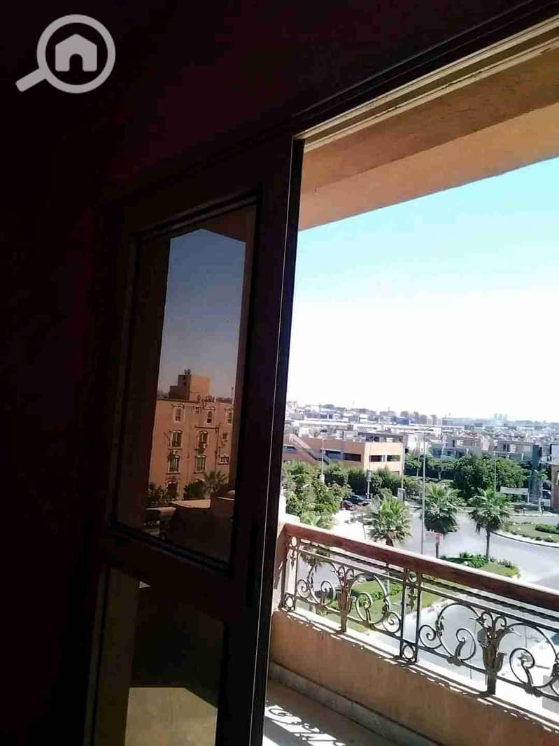 1000308335. jpg 1000308335. jpg