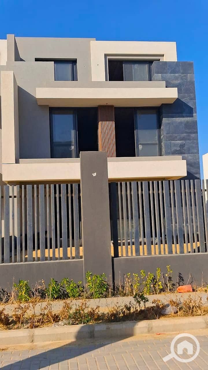 8 WhatsApp Image 2025-10-29 at 12.00. 10 AM. jpeg