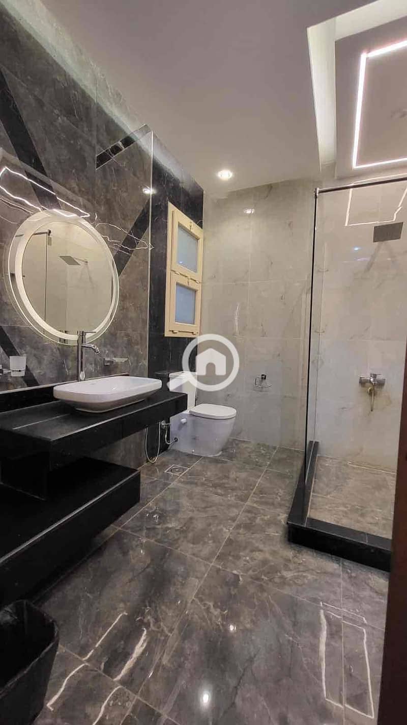 17 8901888d-361f-4983-959c-9e741ca2d608. jpg