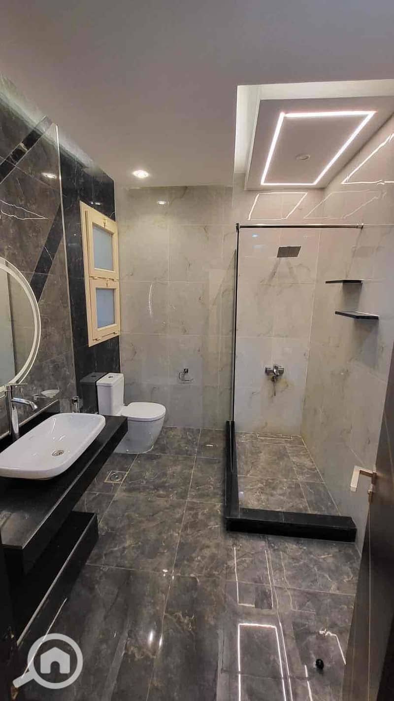 20 42bf7f26-9887-4b6e-9a13-2807d1ee473e. jpg