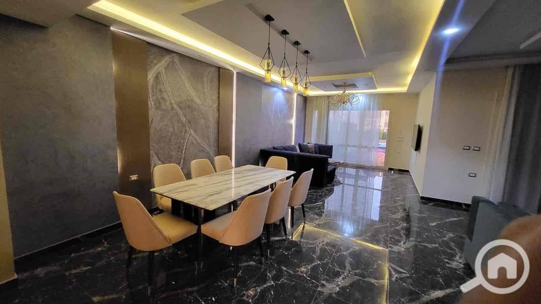 21 4a5c55b0-8448-4464-897c-f42912572af0. jpg