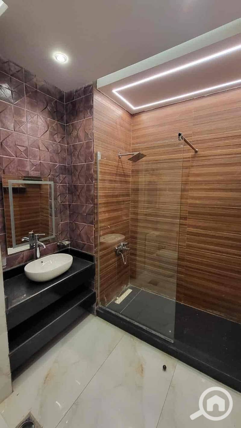 31 8318170e-c975-4230-b7e8-dc4c996d4fe3. jpg