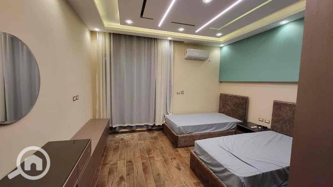 43 8e92a4fc-5394-46cc-8b33-e1dc85eceb3d. jpg