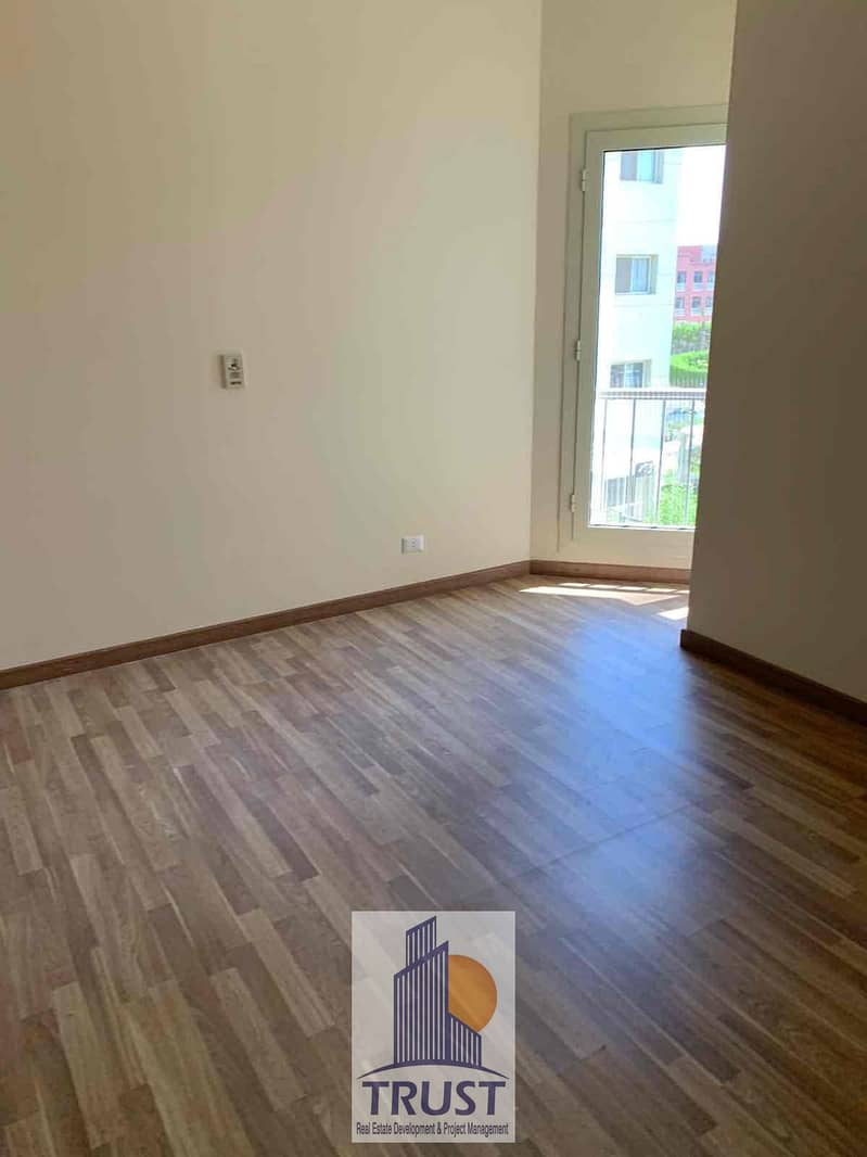 5 078ee32f-d51b-43e5-b995-15b4679f6aee. jpg