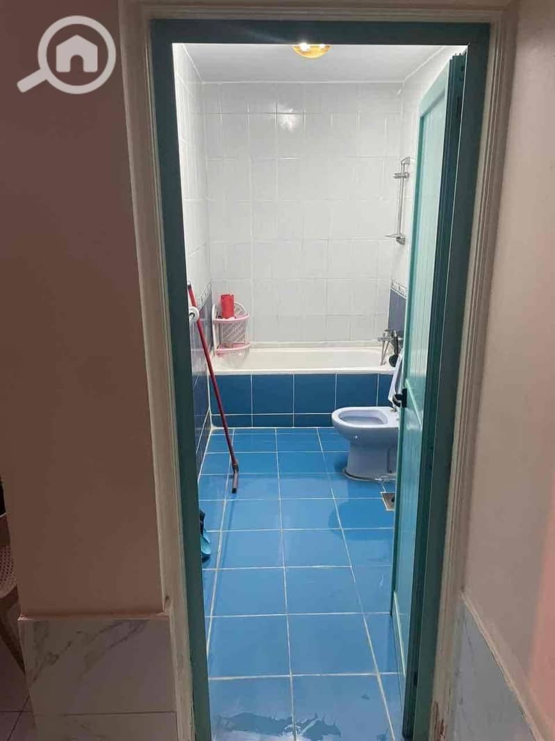 10 0345a9cf-45da-40ae-ac79-b0f33210fc81. jpg