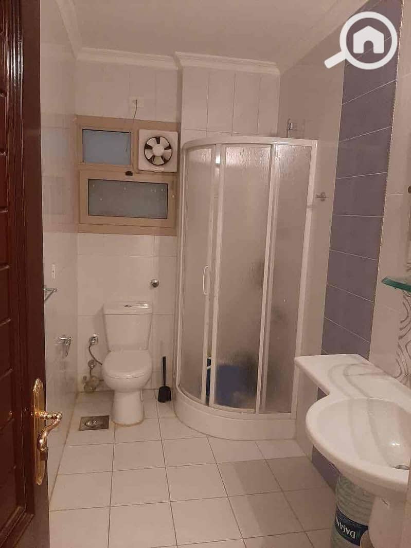 10 b3114f10-fe44-4ca2-9bcd-9b99ecffb357. jpg