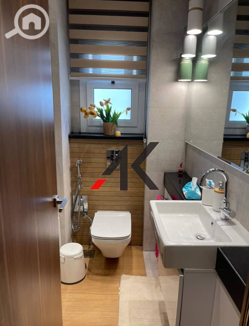 9 WhatsApp Image 2025-10-27 at 4.44. 55 PM (4). jpeg