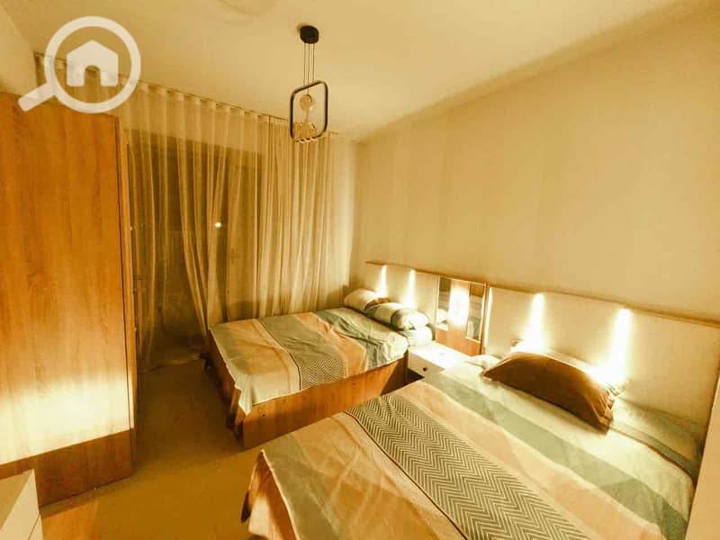 11 8450722a-7d93-4423-856a-8c3c8ba2ba1d. jpg