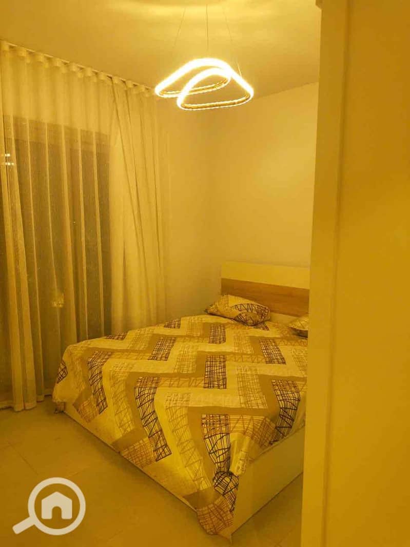 12 43446f0c-a37e-415e-9460-c5ef7a7e91ec. jpg