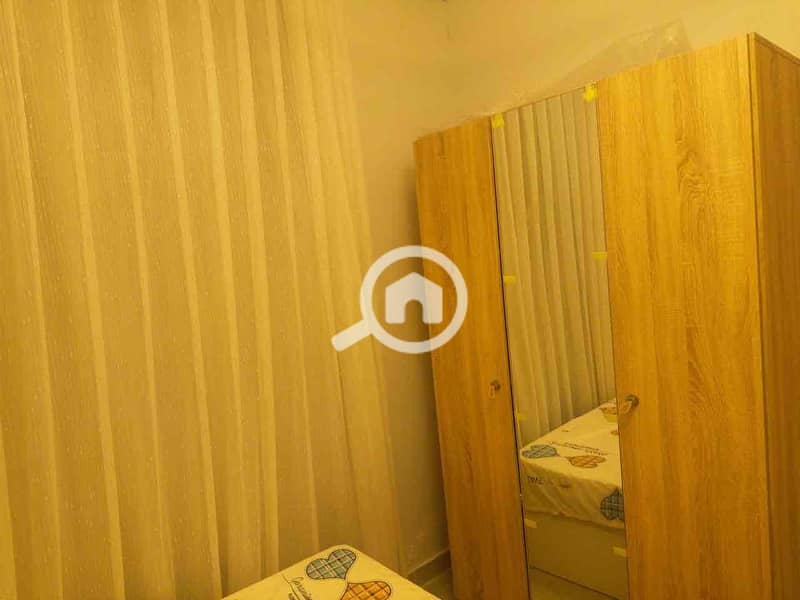 29 e5ef2dd9-f79c-4703-899b-7c8b9bbe9a00. jpg