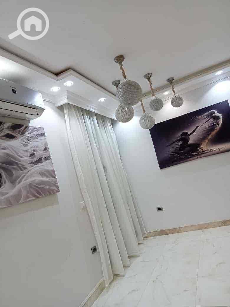 20 d75f64e2-fbab-4b9c-92fc-3a0dbea0603a. jpg