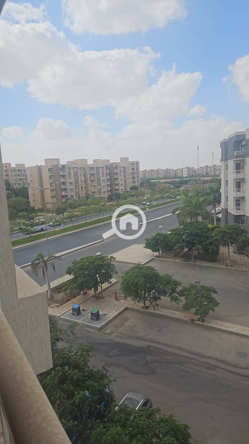 2 WhatsApp Image 2025-10-06 at 2.09. 16 PM(1). jpeg