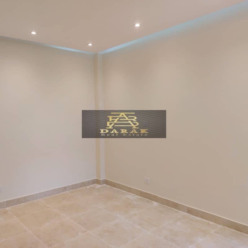 4 206ea1a5-c75a-49f3-80c4-f39bcc8aa3c0. jpg