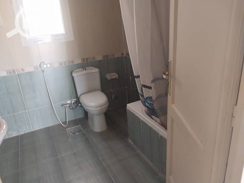 5 7f3f611d-d05a-4bad-89a4-21476e328970. jpeg