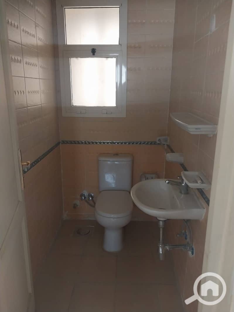 7 47396d85-163a-4d95-bf62-065b56392c97. jpeg